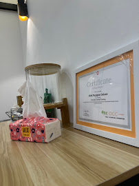 Deluxe Dental Clinic JB Mount Austin 新山牙科 - Braces 绑牙, Implant 植牙, Veneer 牙贴片, Teeth Whitening 牙齿美白