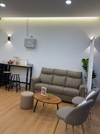 Deluxe Dental Clinic JB Mount Austin 新山牙科 - Braces 绑牙, Implant 植牙, Veneer 牙贴片, Teeth Whitening 牙齿美白