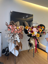Deluxe Dental Clinic JB Mount Austin 新山牙科 - Braces 绑牙, Implant 植牙, Veneer 牙贴片, Teeth Whitening 牙齿美白