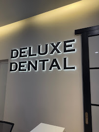 Deluxe Dental Clinic JB Mount Austin 新山牙科 - Braces 绑牙, Implant 植牙, Veneer 牙贴片, Teeth Whitening 牙齿美白