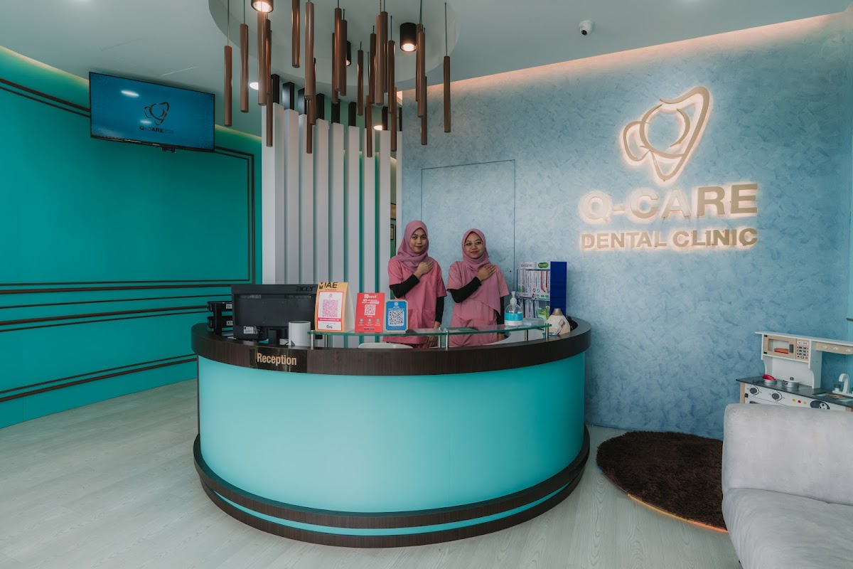 Klinik Pergigian Q-Care Dental Setia Tropika - dental clinic in Johor Bahru, Malaysia