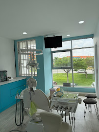 Klinik Pergigian Q-Care Dental Setia Tropika