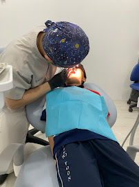 Le Dental Clinic | Painless Implant, Holistic Root Canal Treatment & Digital Veneers Centre 无痛种植牙，根管治疗 & 美牙牙贴片中心