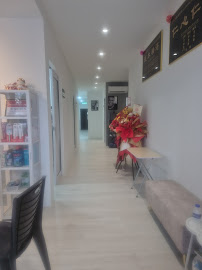 Le Dental Clinic | Painless Implant, Holistic Root Canal Treatment & Digital Veneers Centre 无痛种植牙，根管治疗 & 美牙牙贴片中心