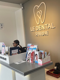 Le Dental Clinic | Painless Implant, Holistic Root Canal Treatment & Digital Veneers Centre 无痛种植牙，根管治疗 & 美牙牙贴片中心