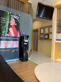 Dr Chong & Partners Dental Clinic (Bukit Indah Branch)