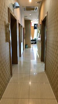 Dr Chong & Partners Dental Clinic (Bukit Indah Branch)