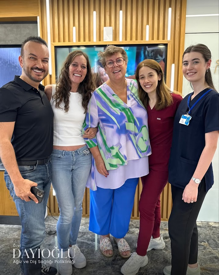 Tandarts Reis Turkije Dental Clinic Istanbul / Kadıköy Dayıoğlu Diş Polikliniği