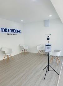Klinik Pergigian Dr Cheong 百合花园张牙科诊所 (Taman Molek)