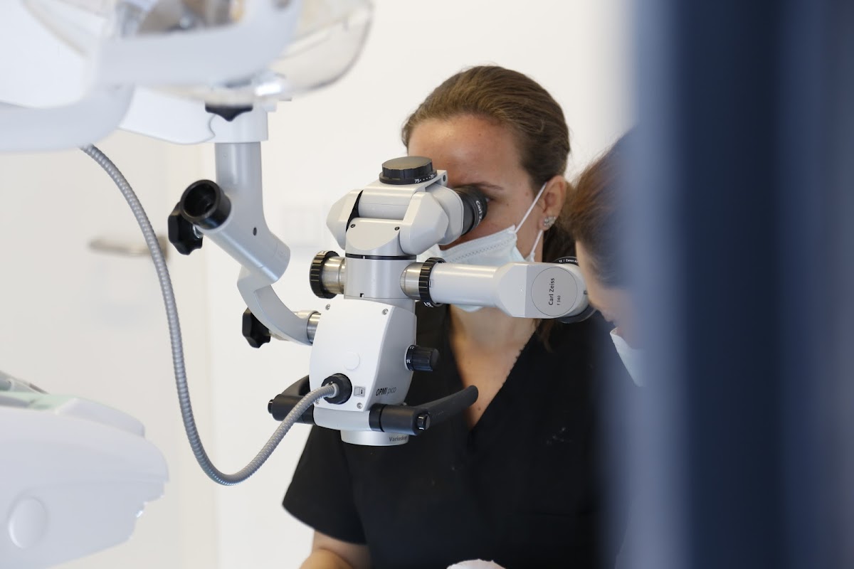 Hugo Madeira - dental clinic in Lisbon, Portugal