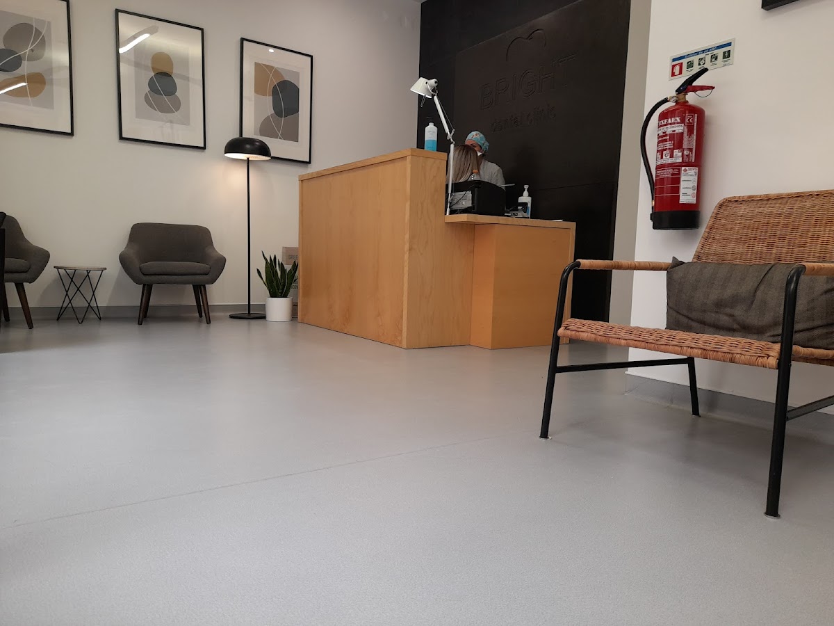 Dental Clinic Bright dental clinic in Lisbon