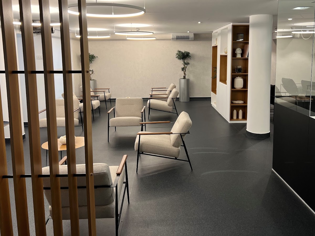 Malo Clinic Porto - dental clinic in Porto, Portugal