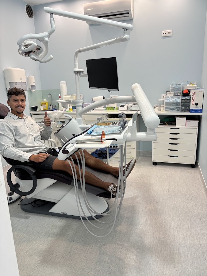 Dental Clinic Estudio Oral Medicina Dentária dental clinic in Porto