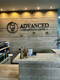 Advanced Implantology Center