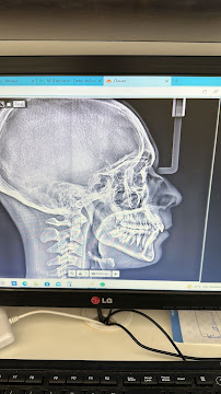 MeClinic - Urgências Dentárias 24h (Vila Nova de Gaia)