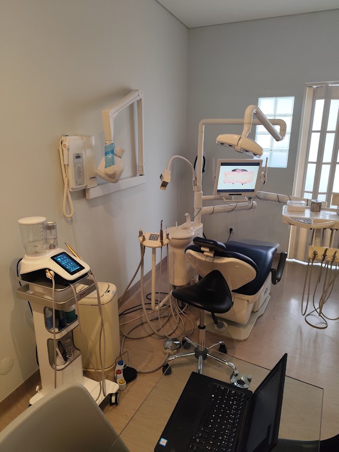 Dra Kátia Fragoso - KAVI Art Clinic - dental clinic in Porto