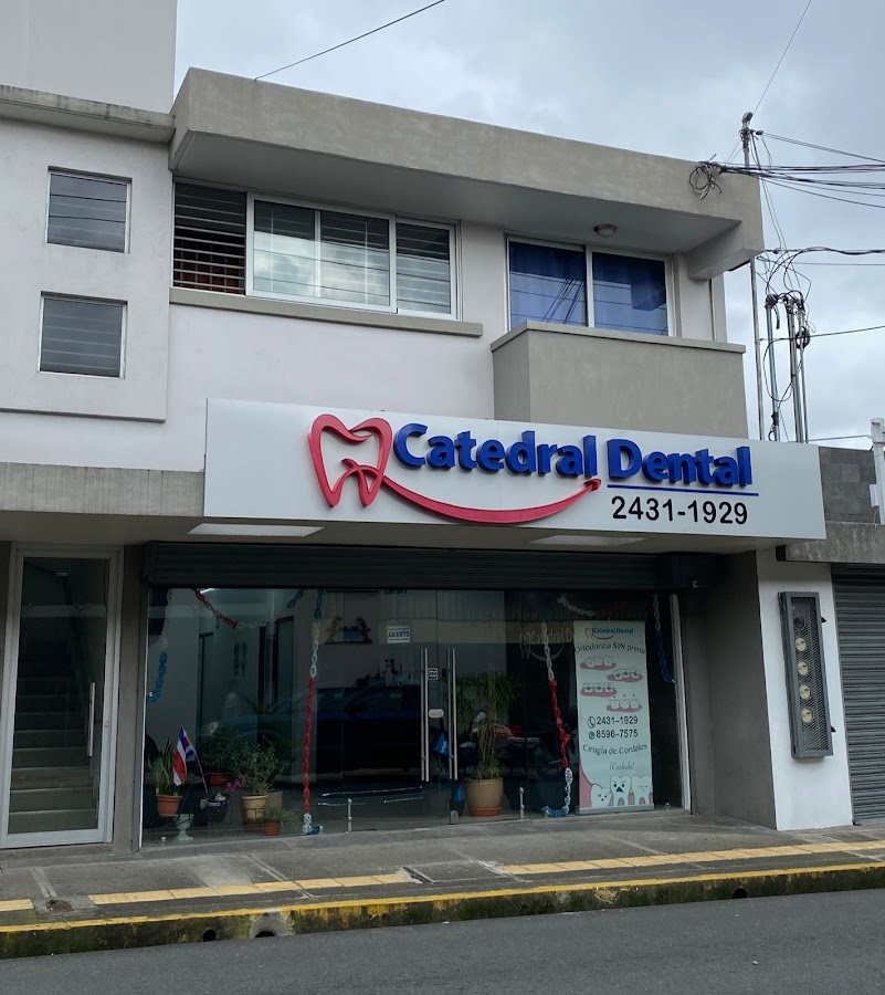 Clínica Catedral Dental - dental clinic in Alajuela