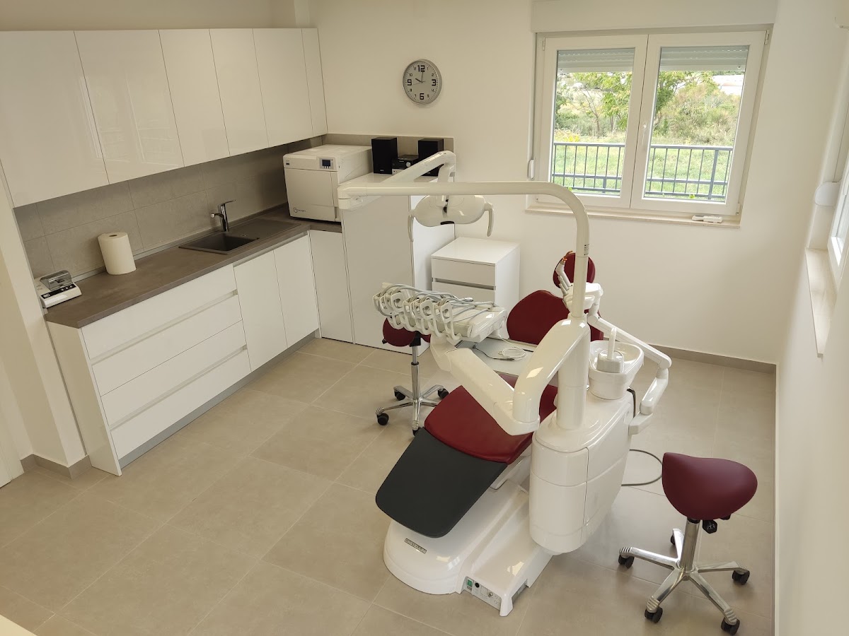 Dental Clinic Ordinacija Dentalne Medicine Zrinka Blažević dental clinic in Split