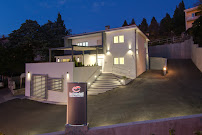 In Dental Estetica - Dental Center dr. Žujić, Rijeka