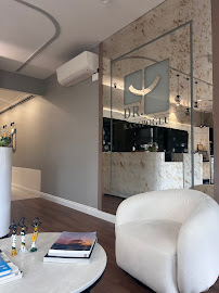 Dr. Kasapoglu- Clinique Dentaire Istanbul/Turquie -Francophone- IMPLANT DENTAIRE TURQUIE / FACETTE DENTAIRE / EMAX