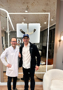 Dr. Kasapoglu- Clinique Dentaire Istanbul/Turquie -Francophone- IMPLANT DENTAIRE TURQUIE / FACETTE DENTAIRE / EMAX