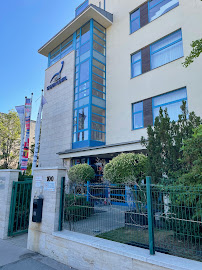 Kreativ Dental Clinic