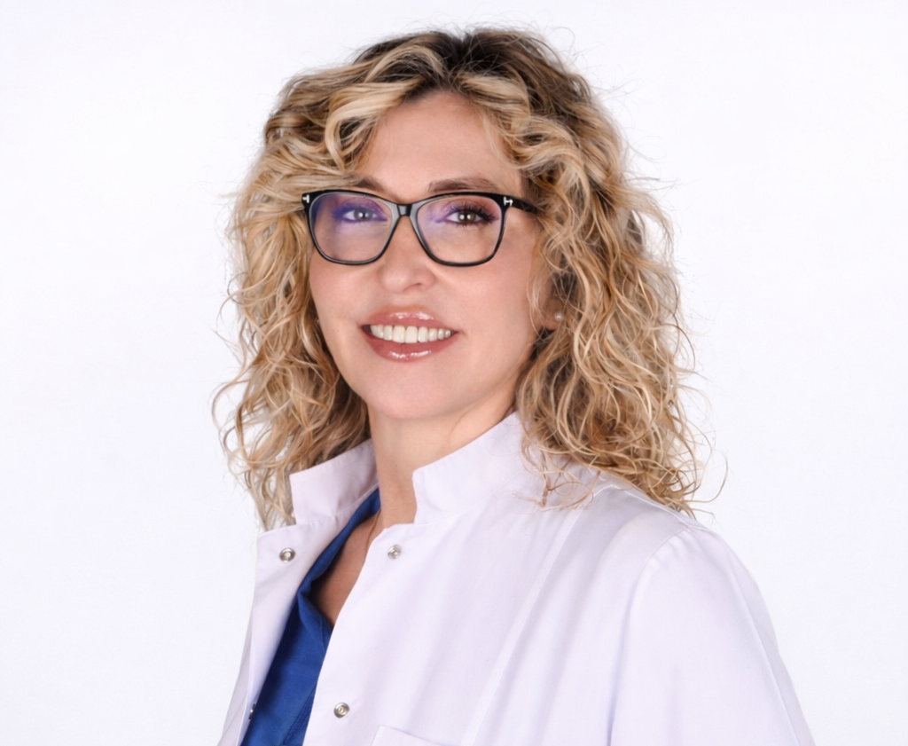 Dt. Ayşe Söylemez - General Dentistry