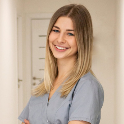 Dr. Csilla Szerencse - Oral Surgery