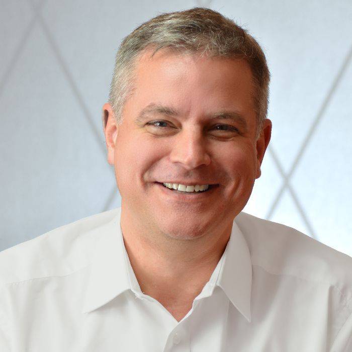 Dental and Maxillofacial Surgeon Norbert Velich - Implant surgery, bone grafting, prosthodontics, maxillofacial surgery