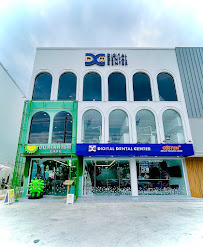 Digital Dental Center Pattaya - Specialized Dental Implant and Cosmetic, the Invisalign Diamond Provider in Pattaya.