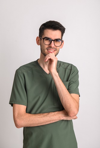 Dentist Péter Kőszegi - Aesthetic Fillings, Prosthodontics, Root and Gum Treatments