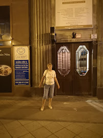 J & J Dent Kft. Dentist