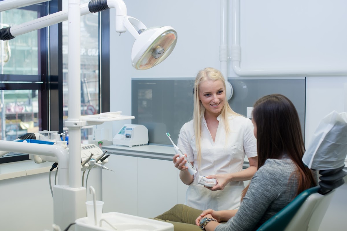 CityDent Implantológiai Centrum és Esztétikai Fogászat - dental clinic in Budapest, Hungary