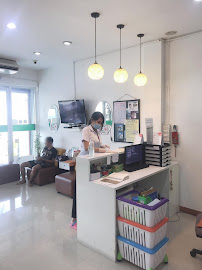 คลินิกทันตกรรมอรุณโรจน์ Arunroj Dental Clinic Top Dentists for Dental Implant and Orthodontic