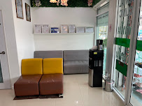 คลินิกทันตกรรมอรุณโรจน์ Arunroj Dental Clinic Top Dentists for Dental Implant and Orthodontic
