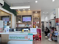 คลินิกทันตกรรมอรุณโรจน์ Arunroj Dental Clinic Top Dentists for Dental Implant and Orthodontic