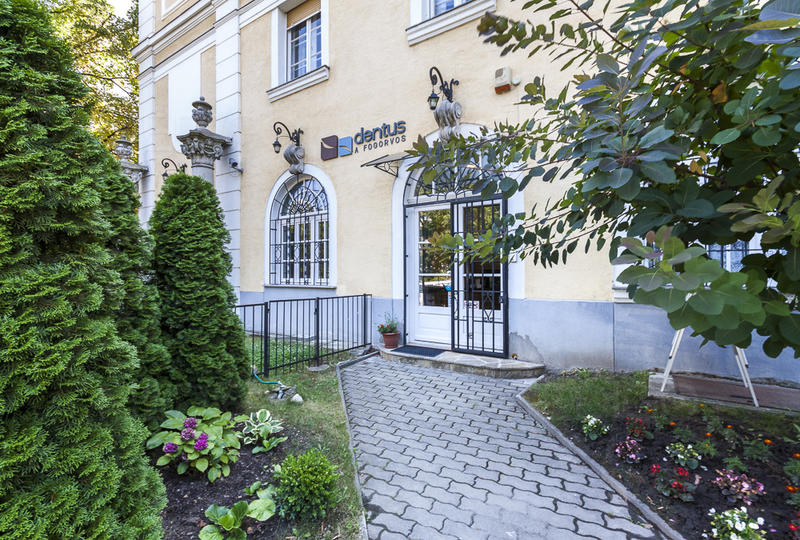 DENTUS - The dentist - dental clinic in Budapest, Hungary