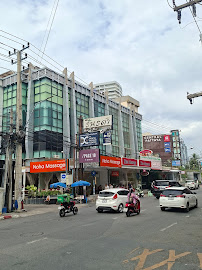 the Dental Design Center -Top Dentists Dental Implant Clinic in Pattaya