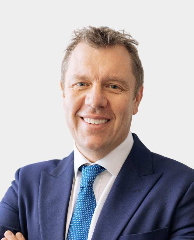 Dr Adam Thorne - Cosmetic Dentistry, General Dentistry, Dental Implants