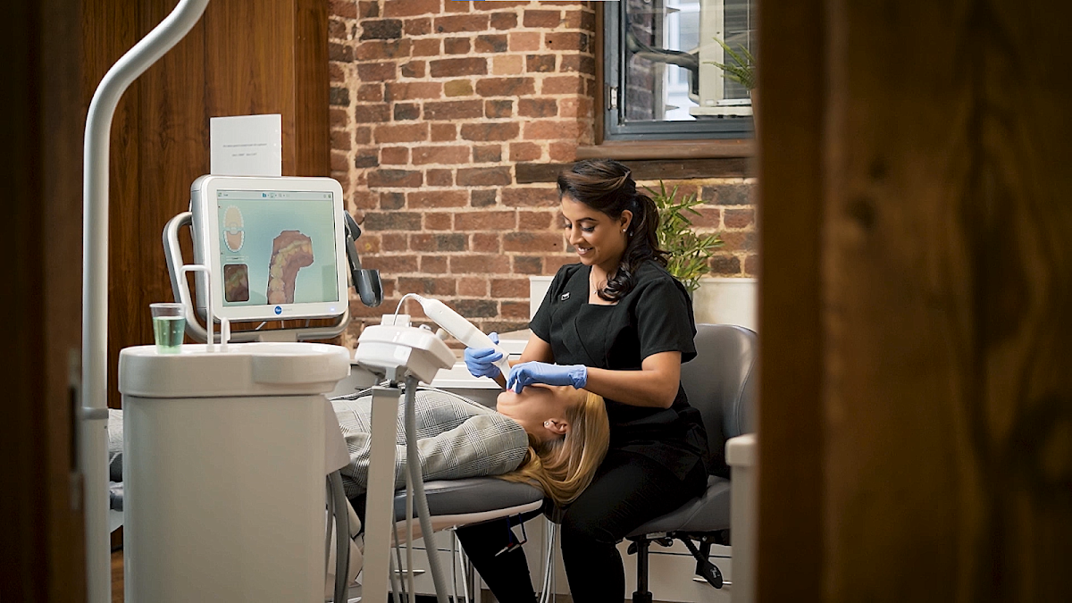 Platinum Dental Care - dental clinic in London, United Kingdom