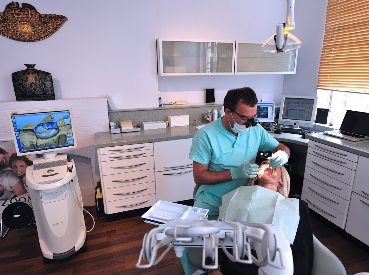 French Dental Practice - dental clinic in London, United Kingdom