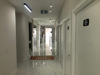 Right Dental Clinic
