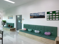 คลินิกทันตกรรมอรุณโรจน์ ไร่วนาสินธุ์ Arunroj Dental Clinic Raiwanasin Top Dentists for Dental Implant and Orthodontic