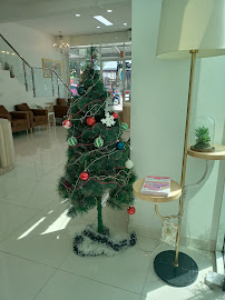 คลินิกทันตกรรมอรุณโรจน์ ไร่วนาสินธุ์ Arunroj Dental Clinic Raiwanasin Top Dentists for Dental Implant and Orthodontic