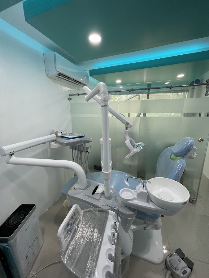 DR Smile Dental Clinic - Manila Branch - dental clinic in Manila, Philippines