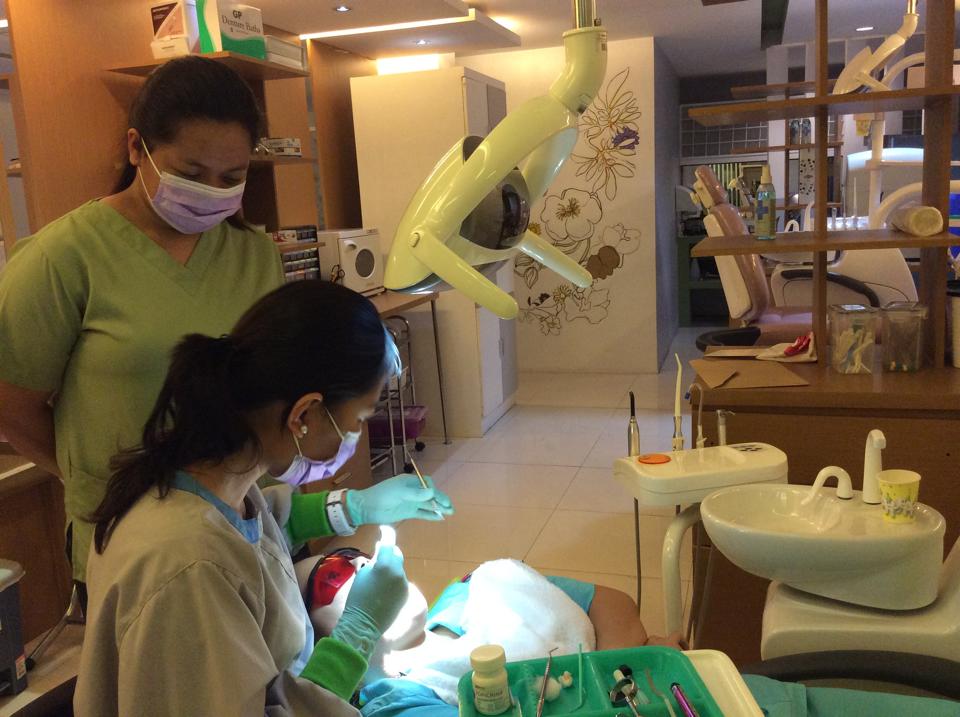 Ferraren Dental Clinic/ Greenbelt Makati Dental - dental clinic in Makati, Philippines
