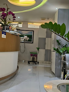 Ferraren Dental Clinic/ Greenbelt Makati Dental