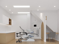 Amon Dental clinic (สาขาเนินพลับหวาน)