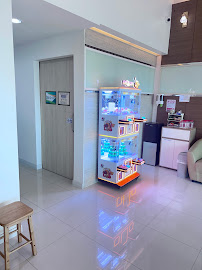คลินิกทันตกรรมอรุณโรจน์ ชัยพรวิถี - Arunroj Dental Clinic Chaiyaphonwithi Top Dentists for Dental Implant and Orthodontic