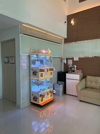 คลินิกทันตกรรมอรุณโรจน์ ชัยพรวิถี - Arunroj Dental Clinic Chaiyaphonwithi Top Dentists for Dental Implant and Orthodontic